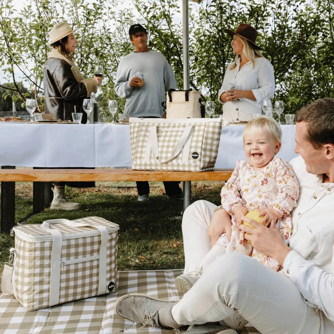 Engagement Gift Ideas for Couples Who Love Time Together