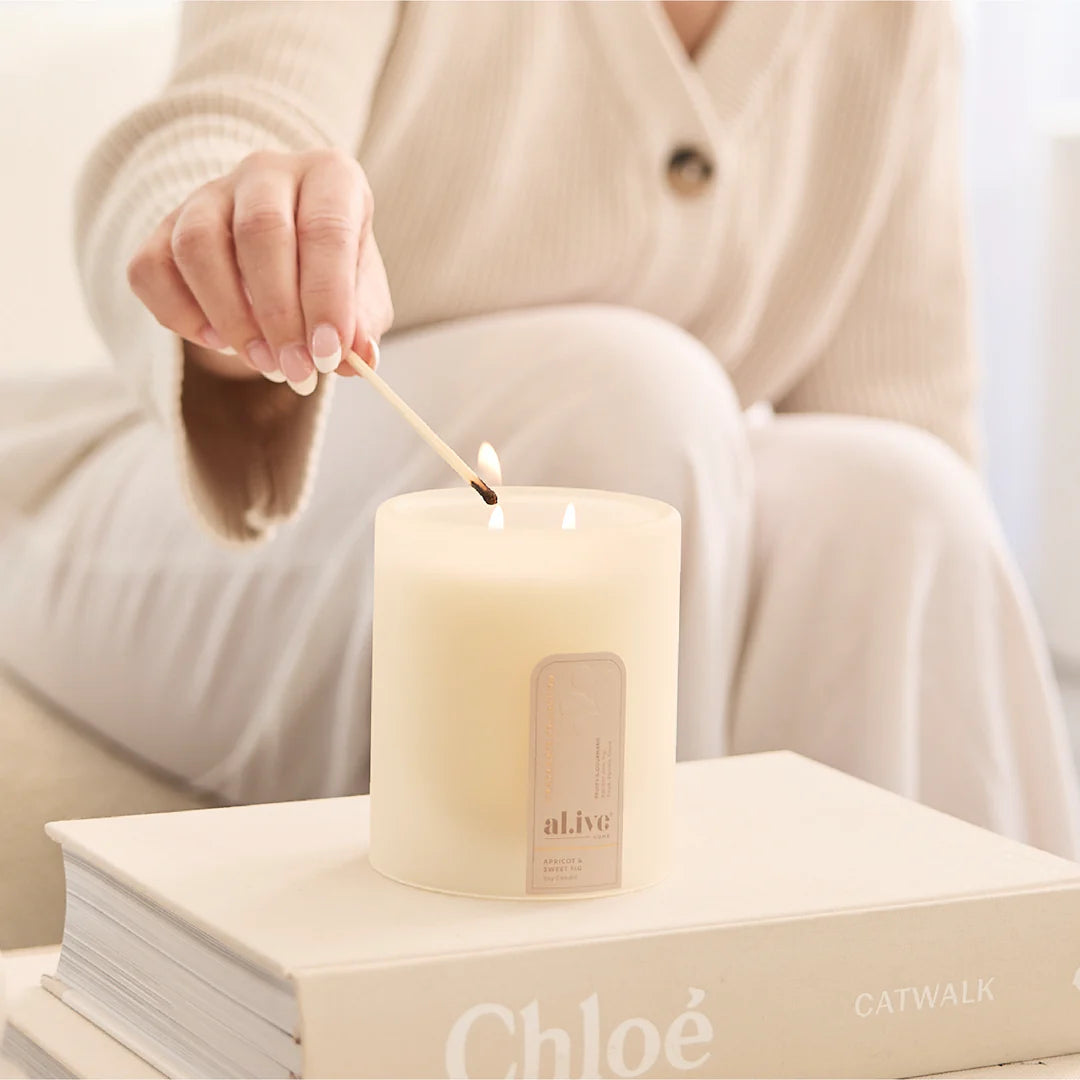 soy candle apricot &amp; sweet fig