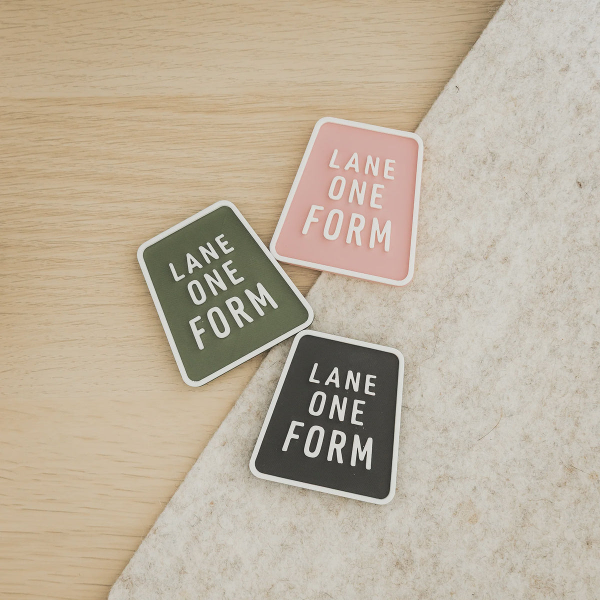 Lane One Form - Magnet