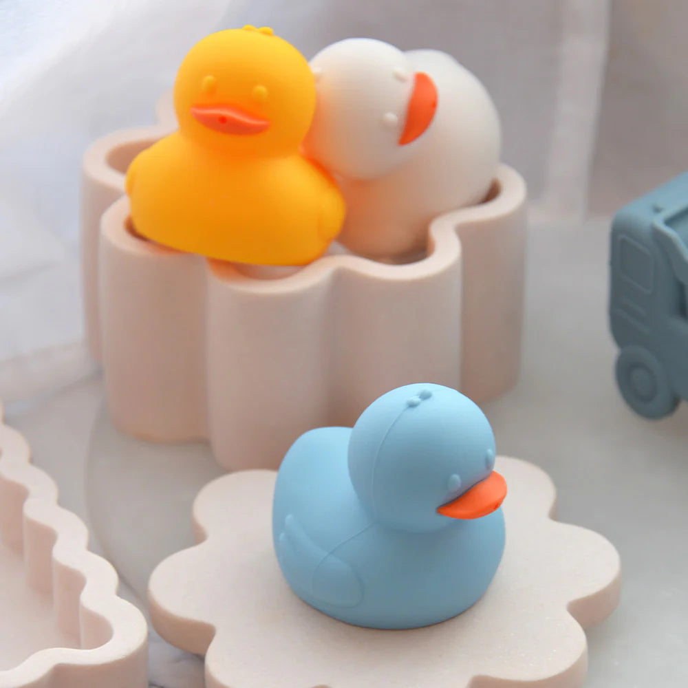 SILICONE SQUEEZY BATH TOYS - DUCK
