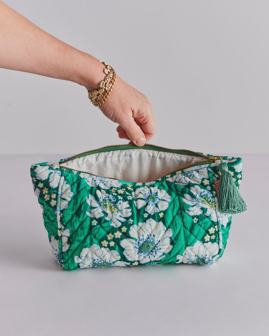 Tumbling Flowers Green Velvet Toiletry Bag One Size