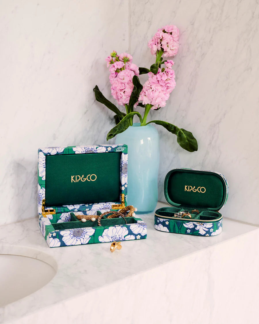 Tumbling Flowers Green Travel Velvet Jewellery Box One Size