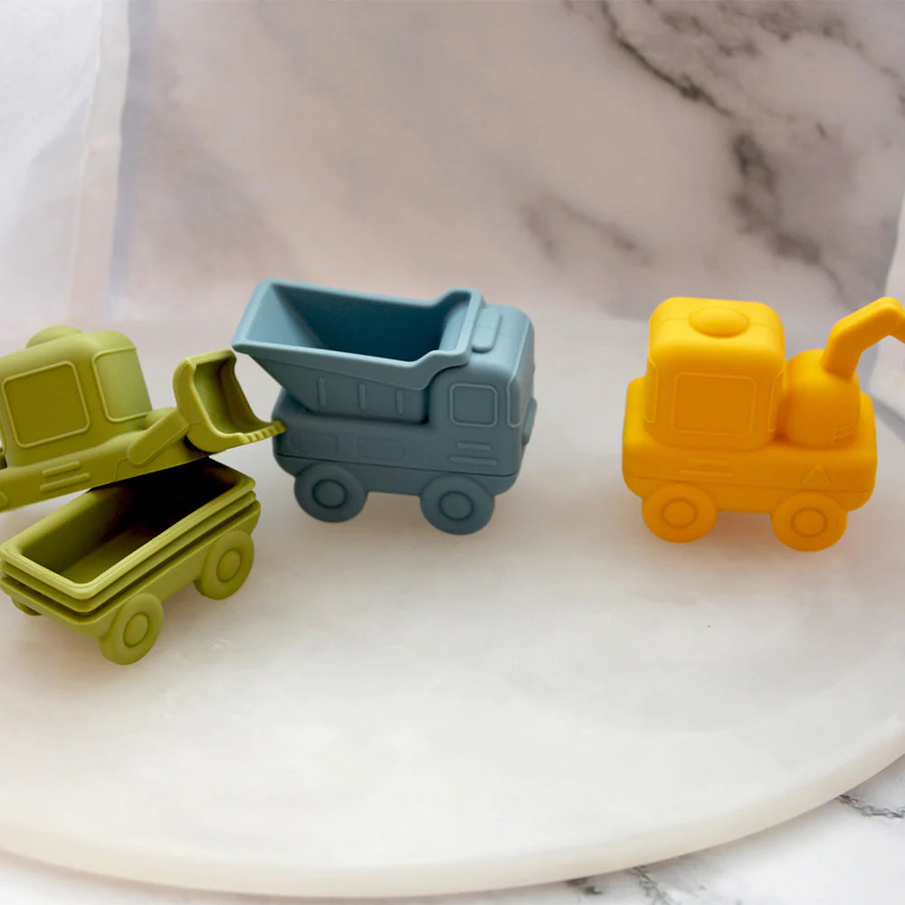 SILICONE SQUEEZY BATH TOYS - TRUCK